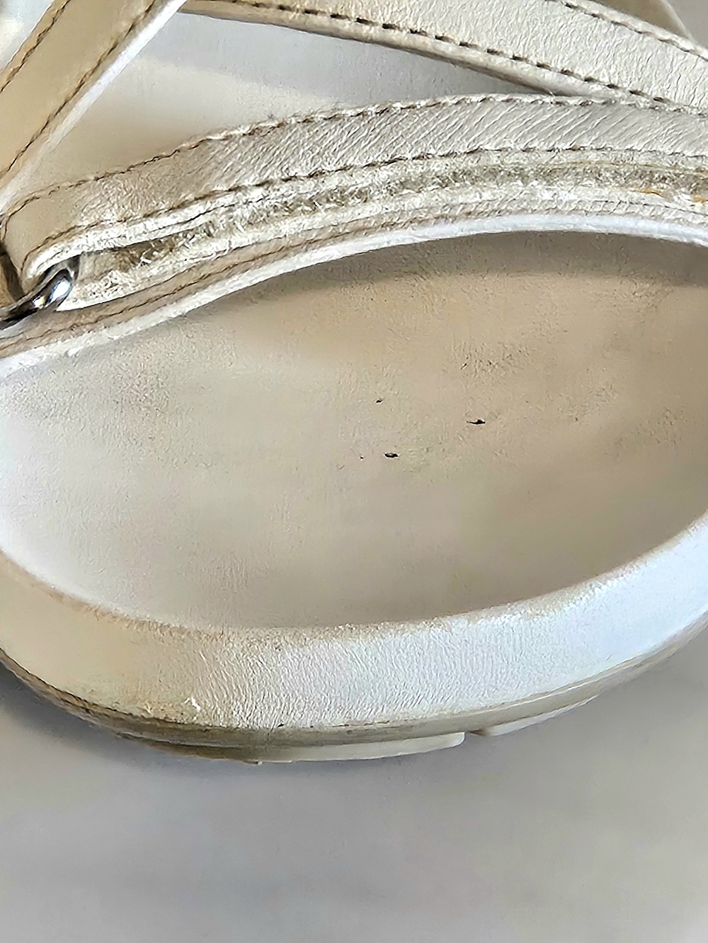 Prada White Leather Crisscross Strap Sandals - Sz 37.5 - Picture 4 of 4